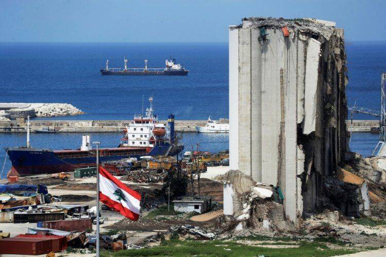 نخست وزیر پیشین لبنان در ارتباط با انفجار بیروت احضار شد
