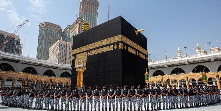 اولین بار چه کسی خانه خدا را شُست
