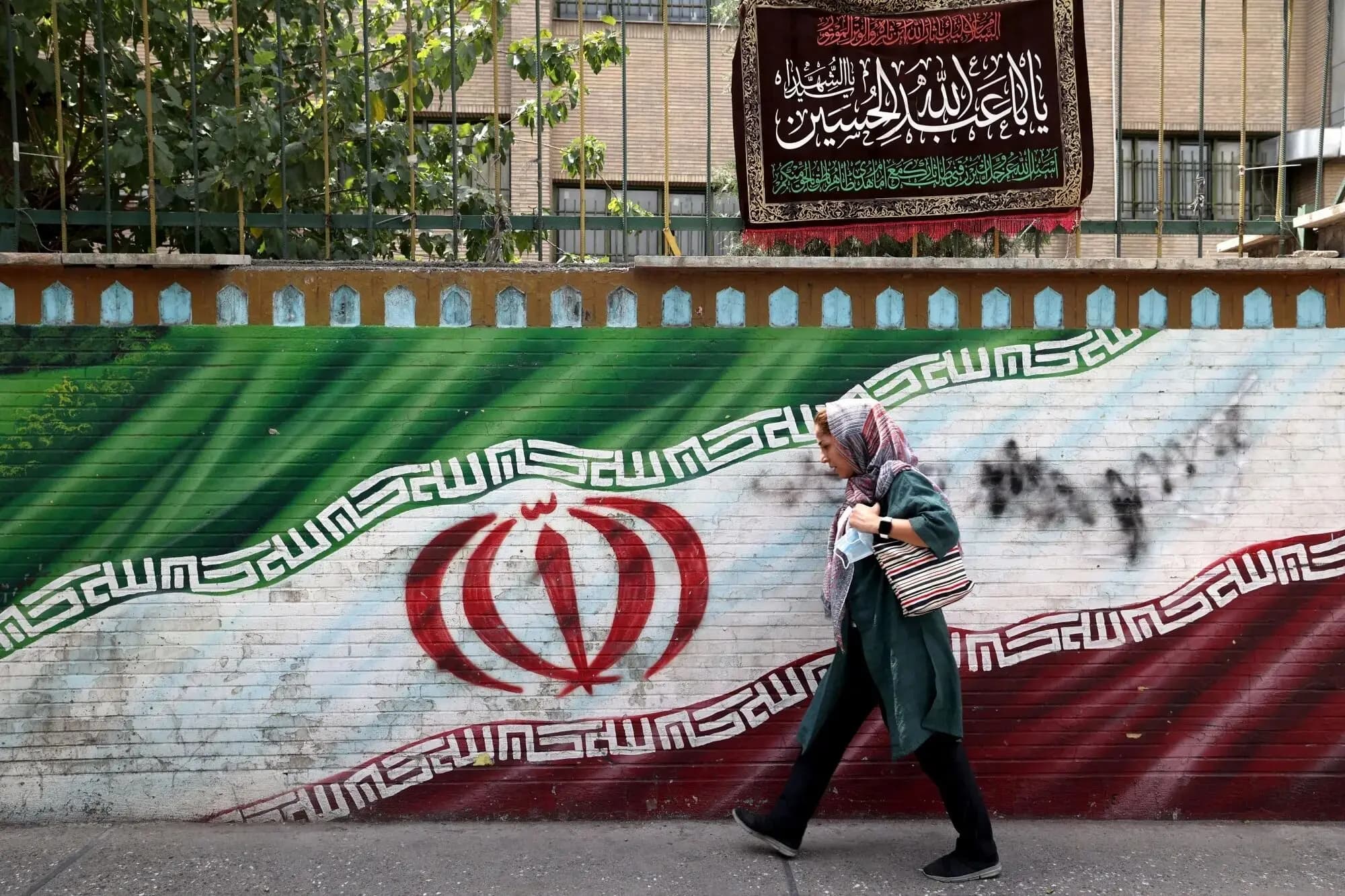 ایران، جایزه هیچ‌کس نیست