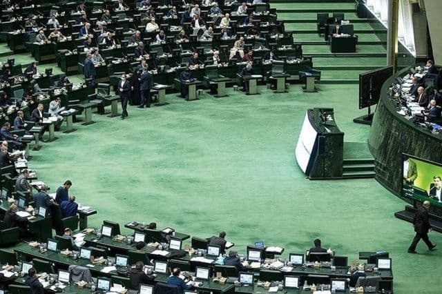 شکار «امضاهای طلایی» و «رفتارهای سلیقه ای» در بورس