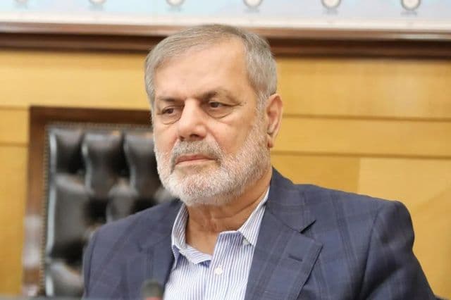 امیر حیات مقدم، نماینده مجلس: از واگذاری ایران خودرو و سایپا به بخش خصوصی واقعی حمایت کنیم/ پیش از واگذاری، وضعیت بدهی ها و تعهدات مالی شرکت ها مشخص شود
