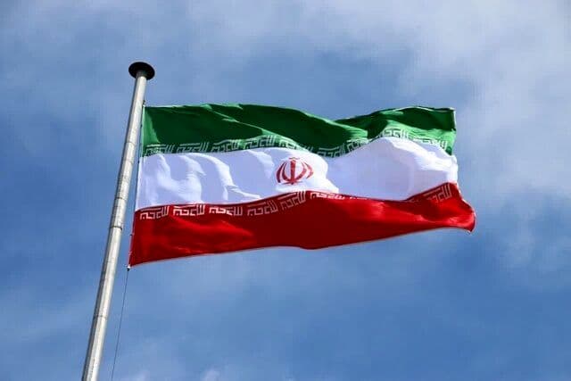 پاسخ یک مقام امنیتی ایران به ادعای ترامپ/ در ۴۸ ساعت گذشته، در مجموع ۲۰ کشتی هنگام عبور از تنگه هرمز متوقف شدهاند