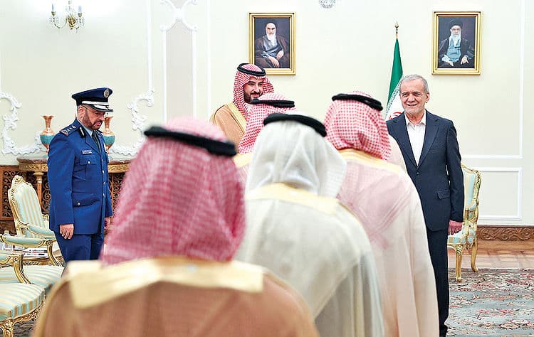 آزمون دیپلماسی همسایگی