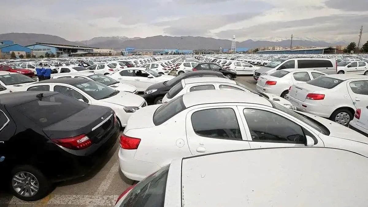 قیمت خودرو پرواز کرد/ مونتاژی ها به ۹ میلیارد تومان رسیدند/ خودروهای اقتصادی کجا ایستادند؟