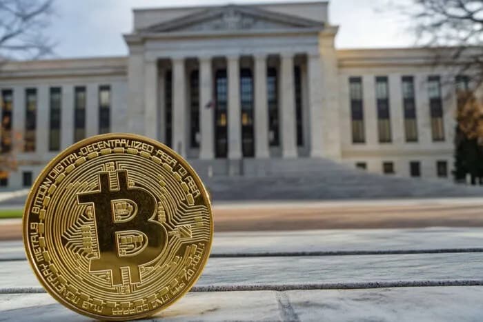 قیمت بیتکوین در پی افزایش نرخ بهره آمریکا چه تغییری کرد؟/ لرزه در بازار کریپتو