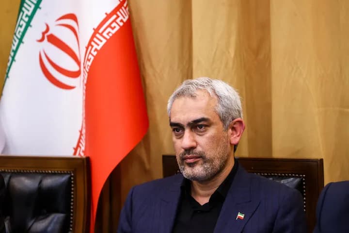 سیگنال وزیر اقتصاد به بازار ارز / دولت بهدنبال مهار شرایط افسار گسیخته