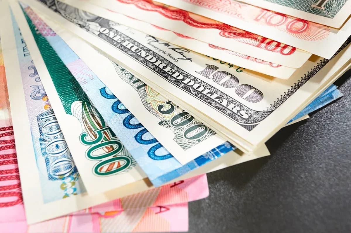 قیمت دلار و قیمت یورو امروز جمعه ۱۷ مهر ۱۴۰۵